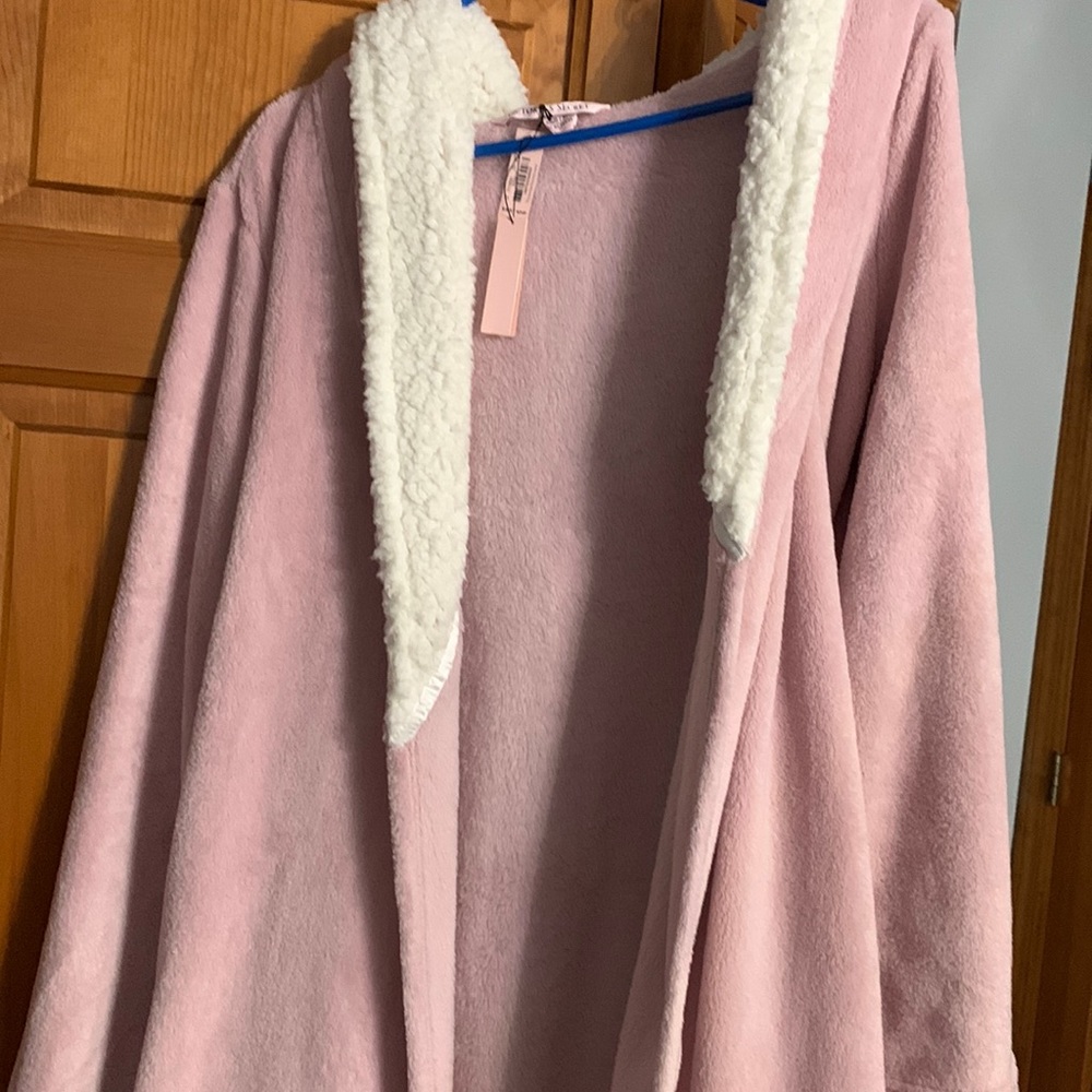 Brand New Victoria Secret Bath Robe